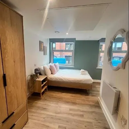 Flat Close To Queen Square - Flat 4b *