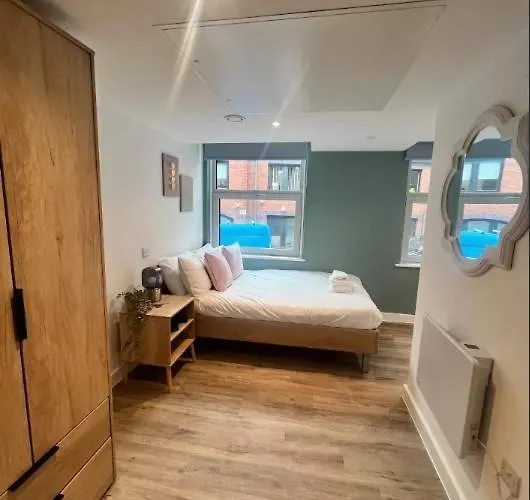 Flat Close To Queen Square - Flat 4b *